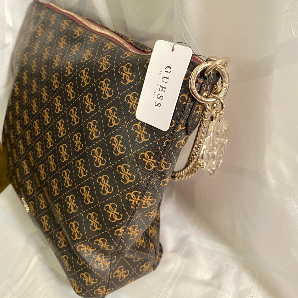 Guess MIA Hobo Shoulder Bag in faux leather, color brown model: MIA HOBO. NWT. - Picture 6 of 15